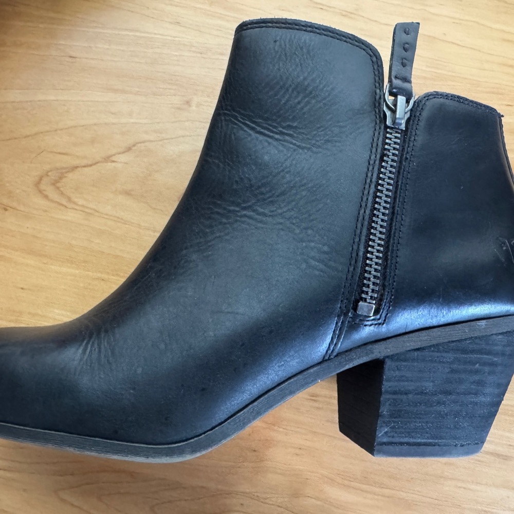 FRYE JUDITH Womens Sz 9 Double Zip Black Ankle Boots Like New MAKE FAIR OFFER - Picture 10 of 11